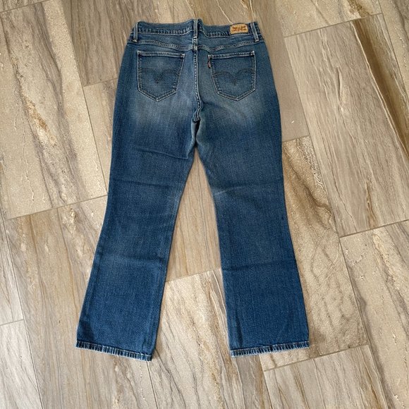 Women's Levis Jeans 515 bootcut size 10. - Picture 2 of 11